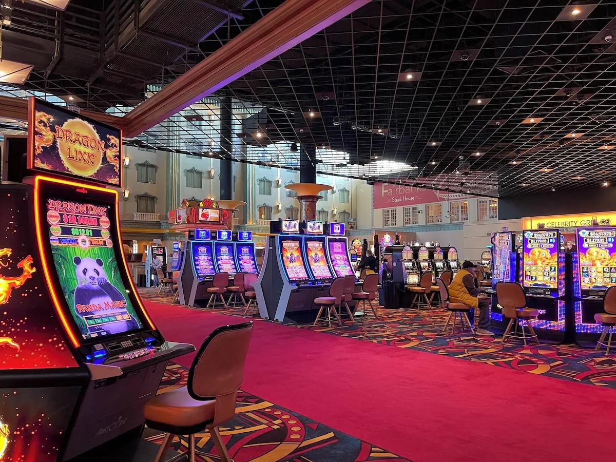 Discover a world of luxury entertainment and comfort at Hollywood Casino Tunica